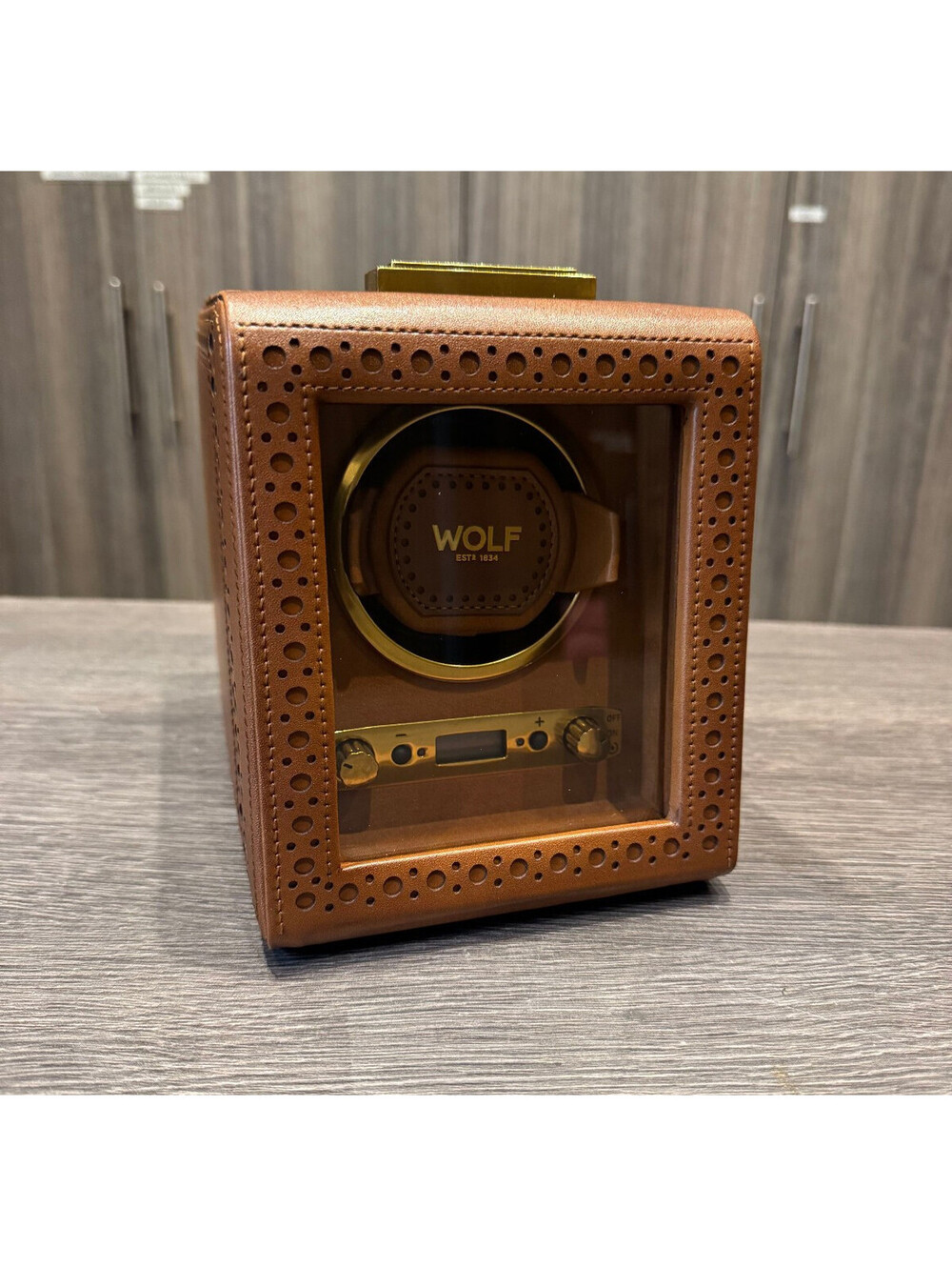 WOLF Brogue Single Watch Winder with Cover in Burnished Brown Color, 440106